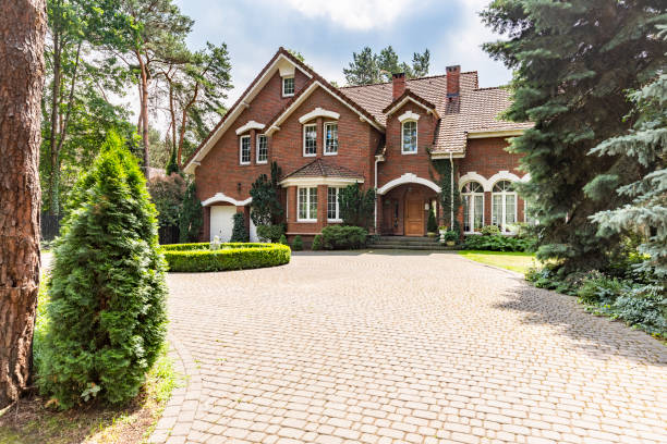 Best Brick Driveway Pavers  in Earlham, IA